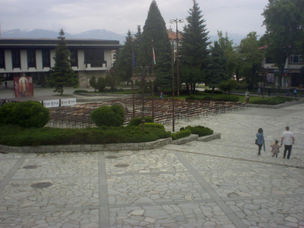 Bansko webcam. Latest webcam images from Bansko ski resort Bulgaria